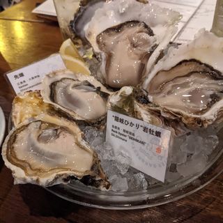 牡蠣(オイスターバー＆レストラン オストレア 新宿三丁目店 Ostrea oyster bar & restaurant)