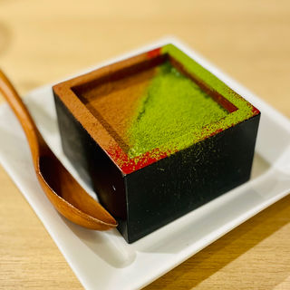 ティラミスハーフ&ハーフ(板前バル　東京駅店)