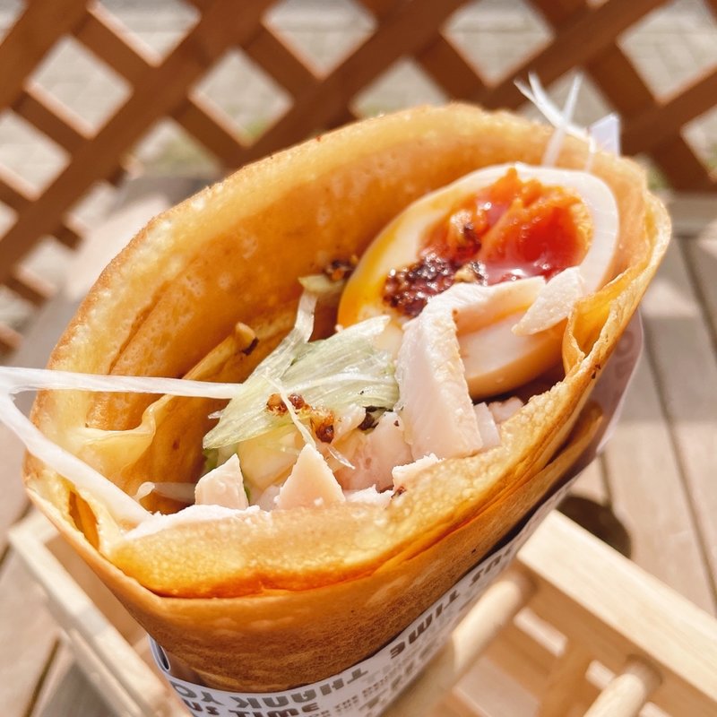 麺堂HOMEのチャーシュークレープ煮玉子入りスペシャル(cafe@HOME)