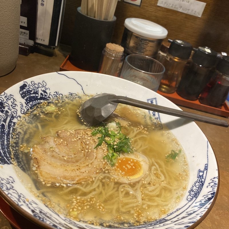 スッキリ塩ラーメン(麺匠 はなみち 十三店)