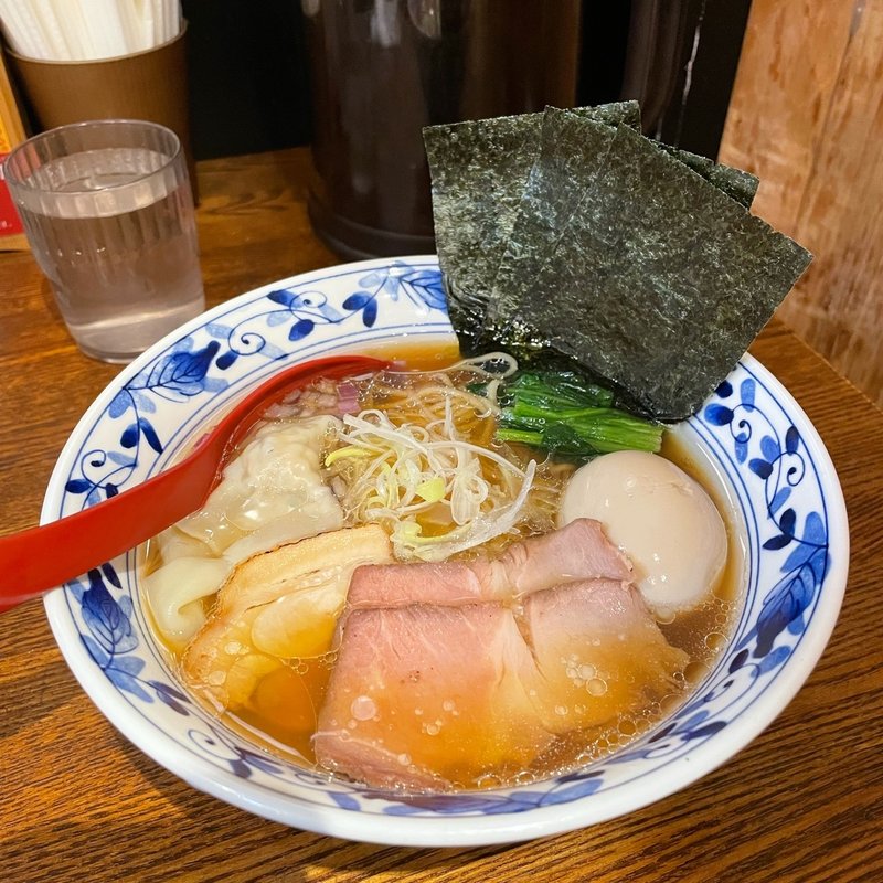 特製貝出汁醤油らぁ麺(貝出汁らぁ麺 虎武)