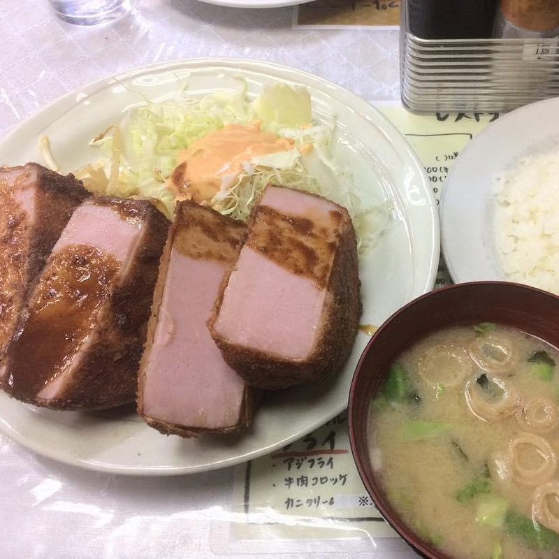 ハムカツ定食(レストランばーく)