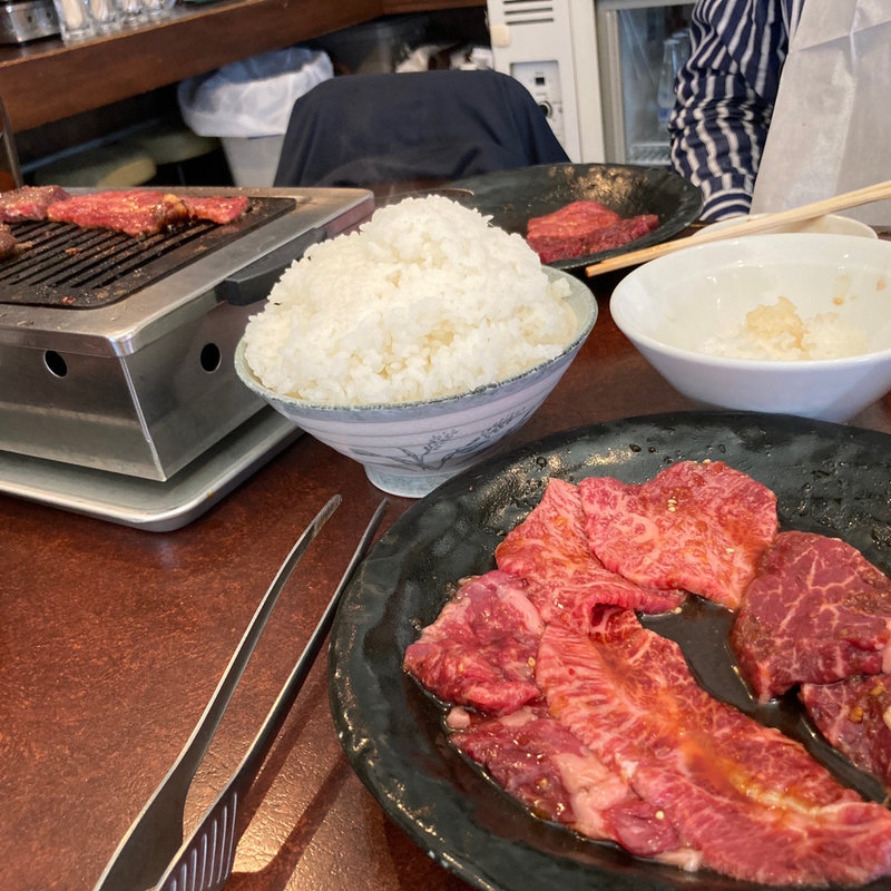 黒毛和牛焼肉定食 中(焼肉ホルモン アポロン 神田駿河台)