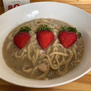 イチゴラーメン(桐麺 )