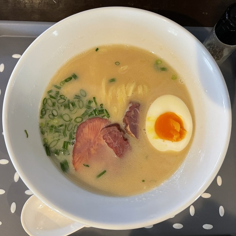 馬白湯ラーメン　並(ポニーテイル )