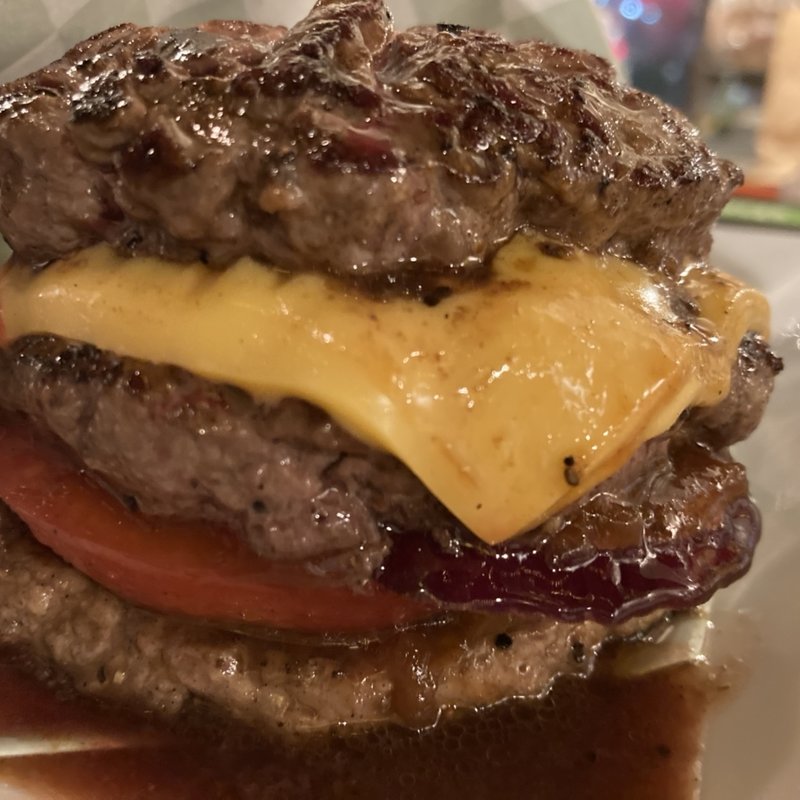 Wild out(シェイクツリー バーガー＆バー （shake tree burger&bar）)