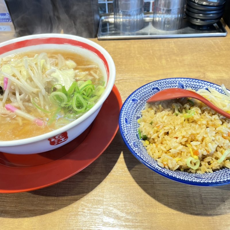 近江ちゃんぽん大　＋　半炒飯(ちゃんぽん亭総本家 矢橋店 )