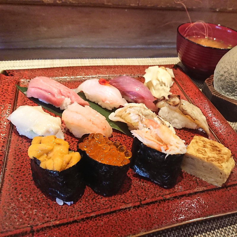 極み(せかい鮨 （せかいずし）)