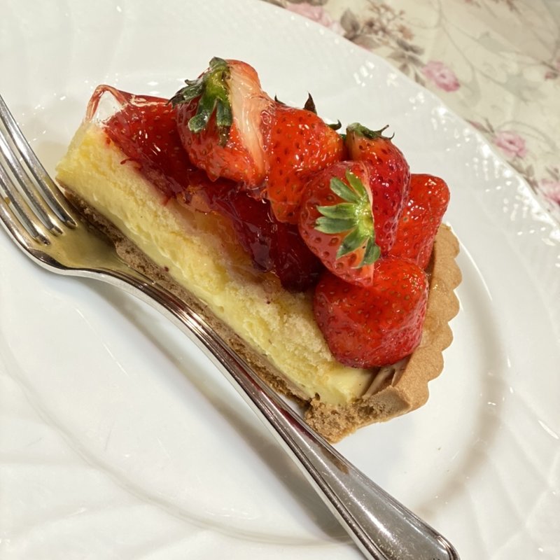 いちごのタルト(デリス タルト&カフェ LINKS梅田店)