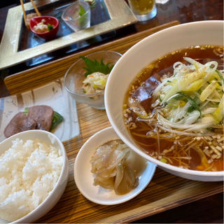 麺ランチセット(四川 御影店)