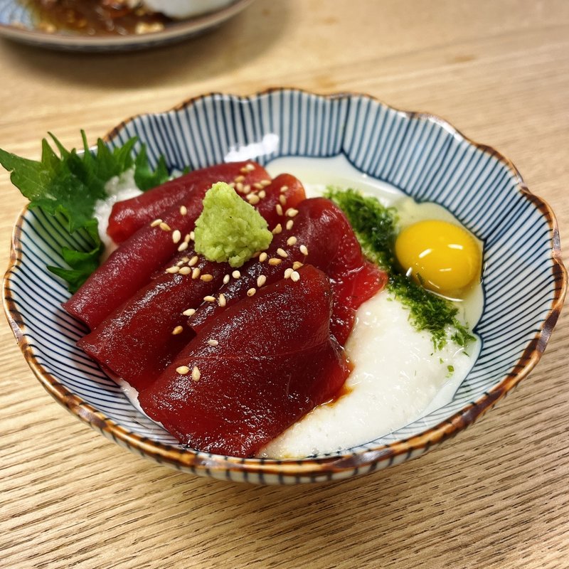 鮪 山かけ(初場所 中目黒)