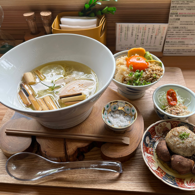 天草大王とツクリ茸の塩ラーメン(麺屋割ぽう ツクリ茸)