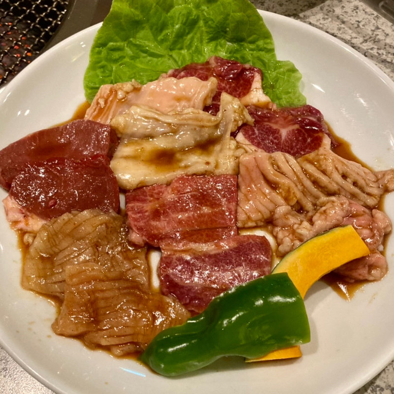 おすすめホルモンセット(吉田 新館 （よしだ）)