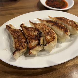 餃子(麺丼屋 KoKoRoZASHI(志))