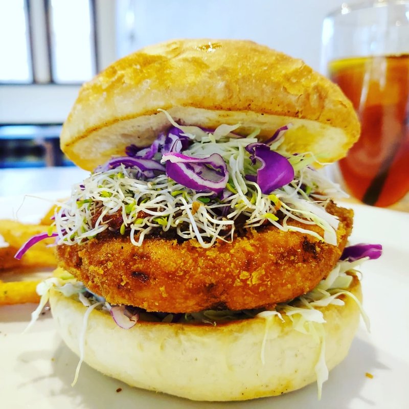 カニクリームバーガー(アオラニカフェ)