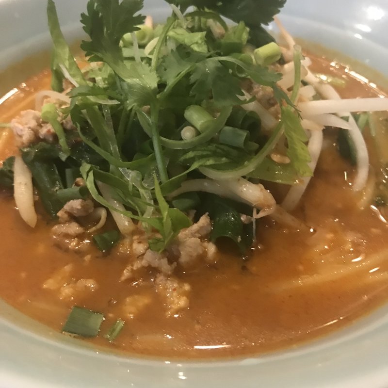 トムヤムラーメン(タイランド )