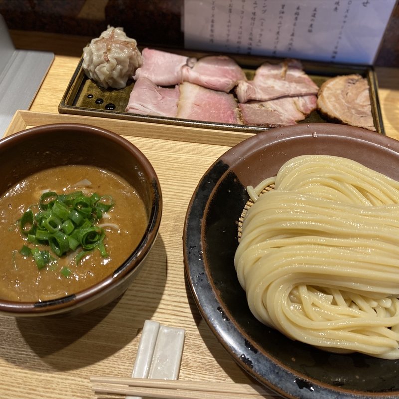 つけ麺（並盛）特製全部トッピング(中華蕎麦 とみ田)