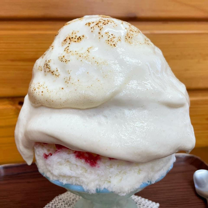 落花生ミルクエスプーマ(cafeロビンソン)