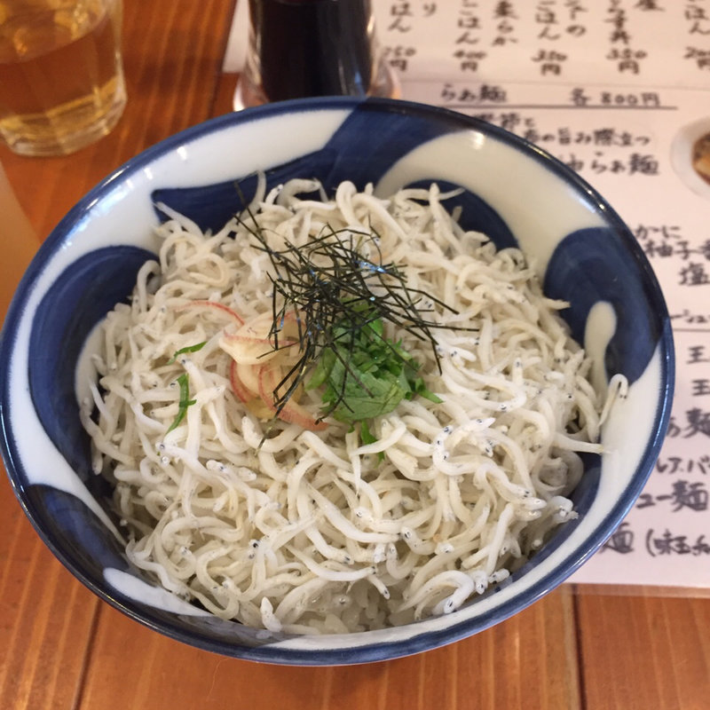 山利のしらす丼(らぁ麺TORRY)