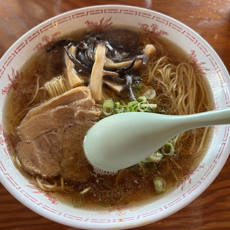 醤油ラーメン(一心軒 【担担麺・醤油ラーメン】)
