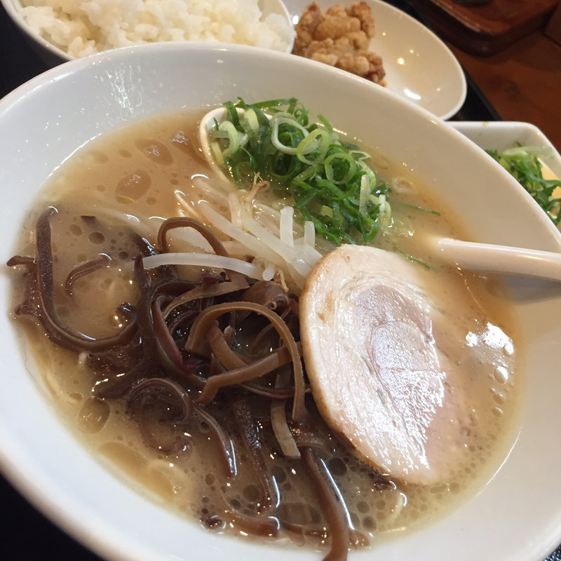 豚骨ラーメン 昼定食(博多ラーメン 味の蔵 周南西千代田店 )
