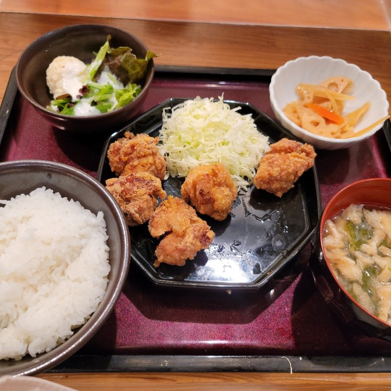 うまだし唐揚げ定食(博多もつ鍋やまや)