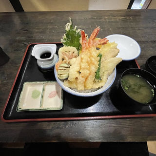 天丼(てんぷら汐彩)