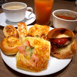 パン食べ放題(バケット イオンモール名取店 )