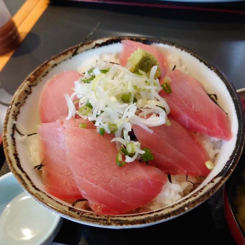 まぐろ丼(味の里 おたふく )