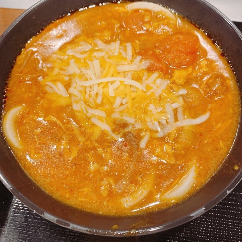 とろける4種のチーズトマたまカレーうどん(丸亀製麺EQUiA北千住)