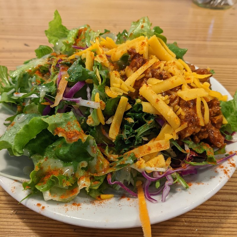 ランチのサラダ(ジェットベーカー)