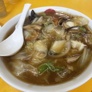 広東麺(ラーメン新世 本店)