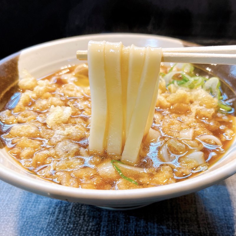 たぬき(玉子入り)きしめん(名代きしめん 住よし JR名古屋駅3・4番ホーム店 （すみよし）)