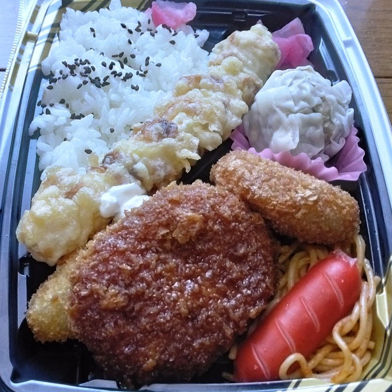 がっつり・7種のおかず弁当(イオンエクスプレス 仙台北目町店)