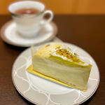 ミルクレープ　ピスタチオ(casaneo)