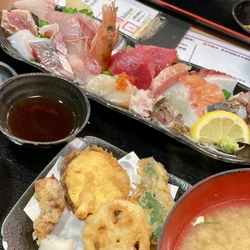 銀蔵特選お造り定食(銀蔵 小野原本店)