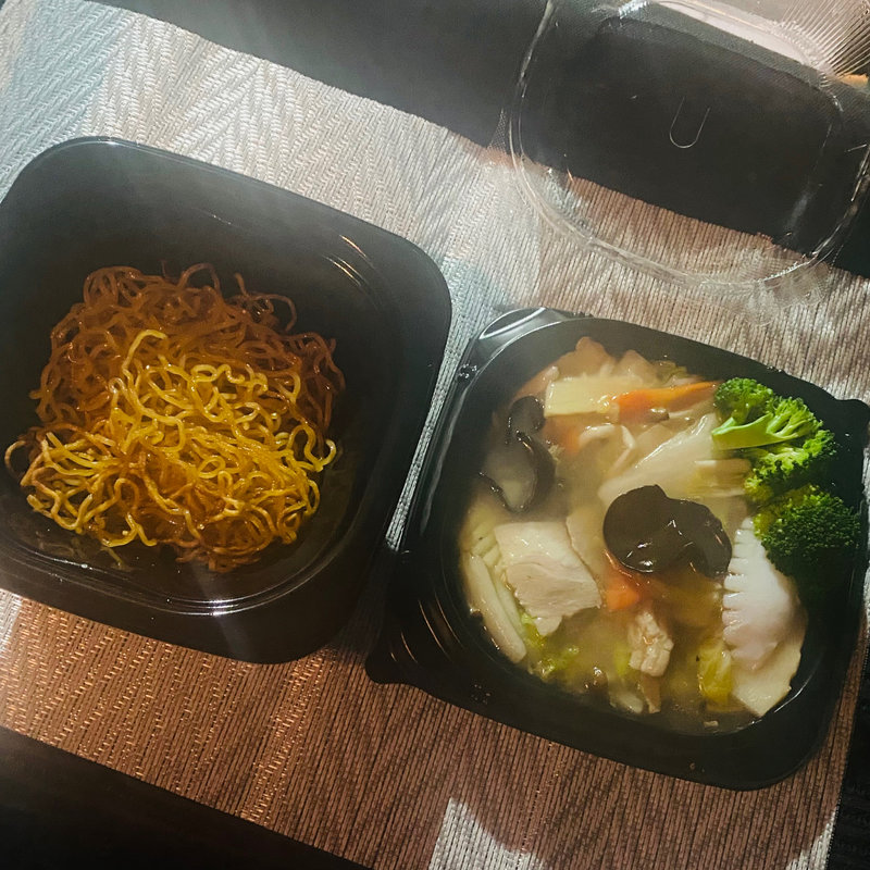 五目あんかけ焼きそば(中国料理 浜木綿)