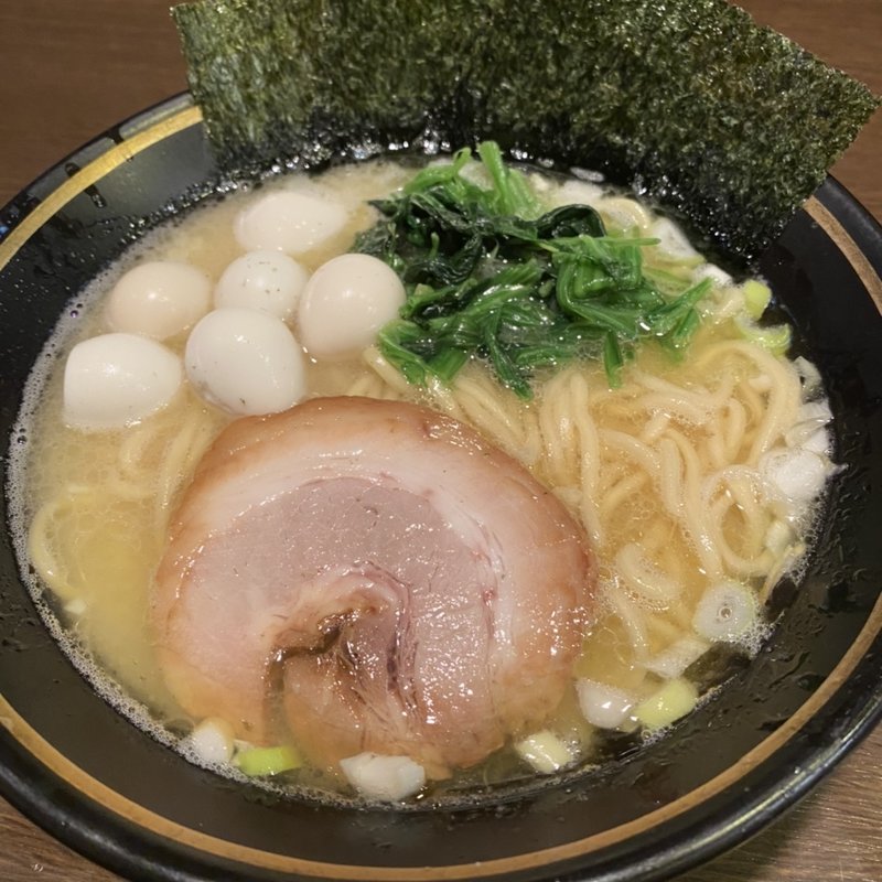 塩ラーメン(家系ラーメン 壱壱家（いちいちや）)