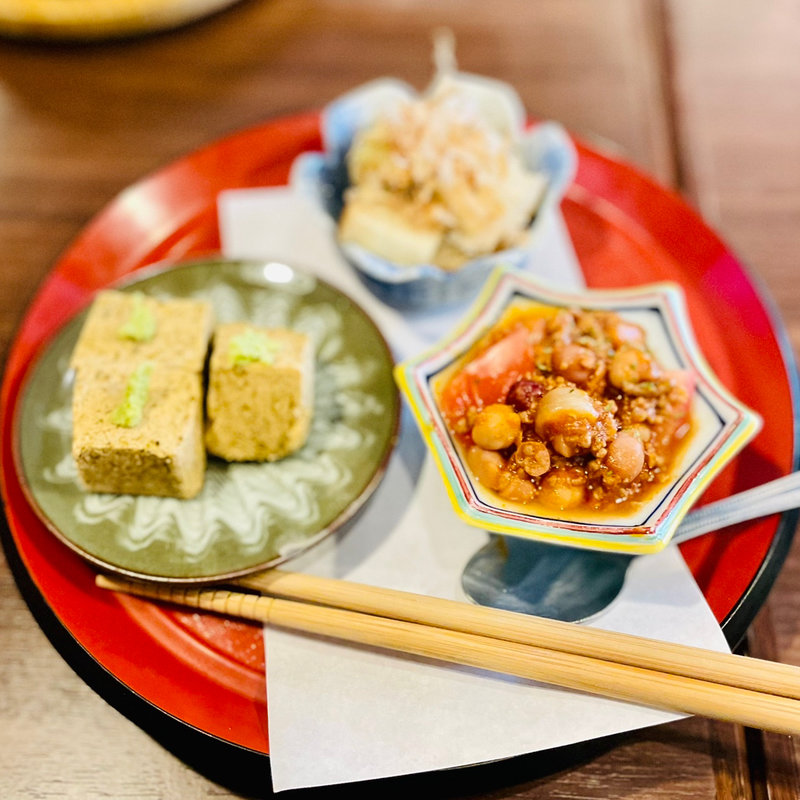 手作りおばんざい3品盛り(瓦焼き ひとたらし)