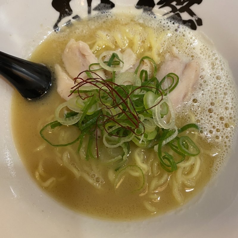 淡麗鶏白湯ラーメン(博多海老豚骨 ラーメン維櫻 中洲Gate’s店)
