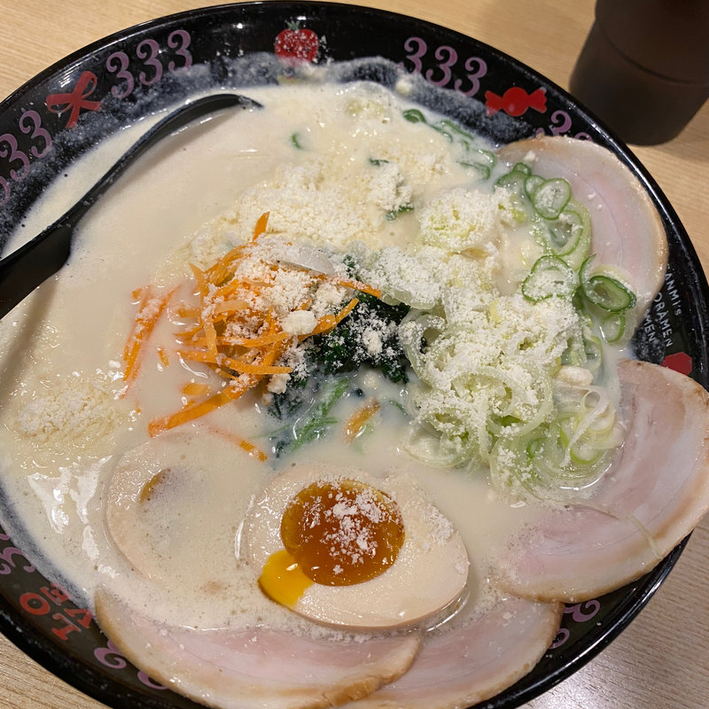 スペシャル豆乳ラーメン(元祖トマトラーメン 三味 キャナルシティ博多店)