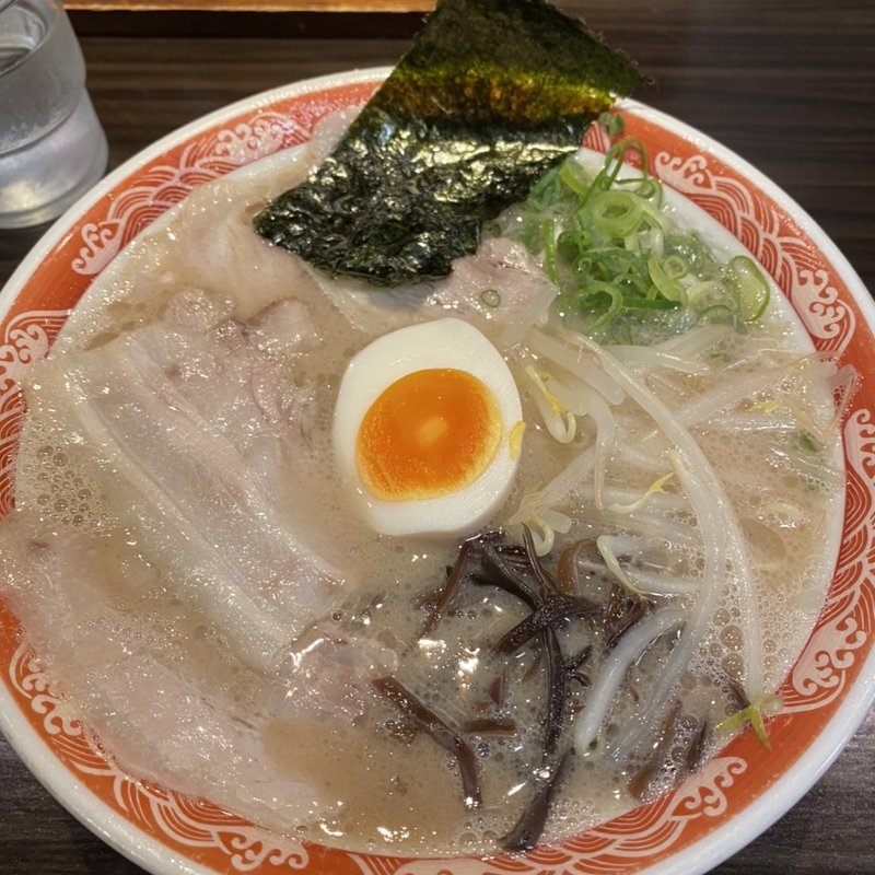 らーめん(呼び戻しとんこつ 光四郎)