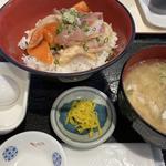 づけ丼(朝のみ) (海鮮どんや とびしま)