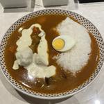 スタミナカレー　チーズトッピング