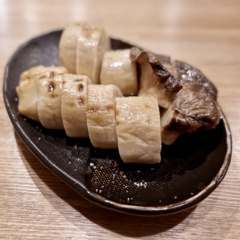 ジャンボエリンギ(肉山 本八幡)