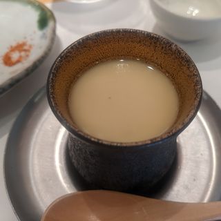 カニ・アワビ・鯛の白子の茶碗蒸し(波やし)