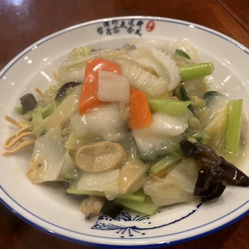 海鮮あんかけかた焼きそば(中華ごはん れんげ食堂 西新宿店)