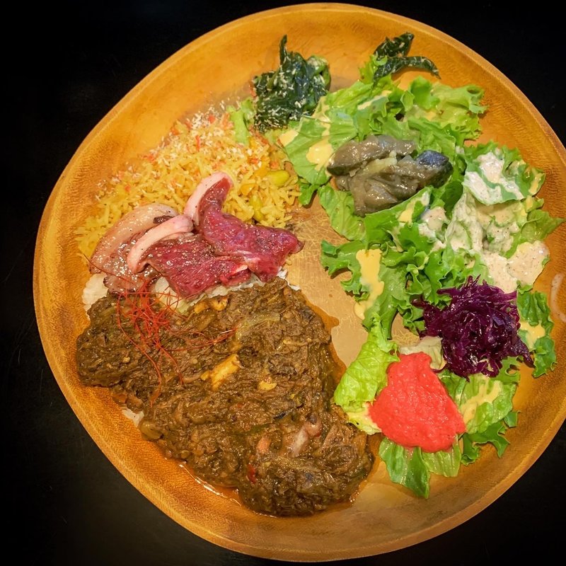 蝦夷鹿の脊髄入り中落ちキーマ 　炙り蝦夷鹿ランプ乗せ(極哩)