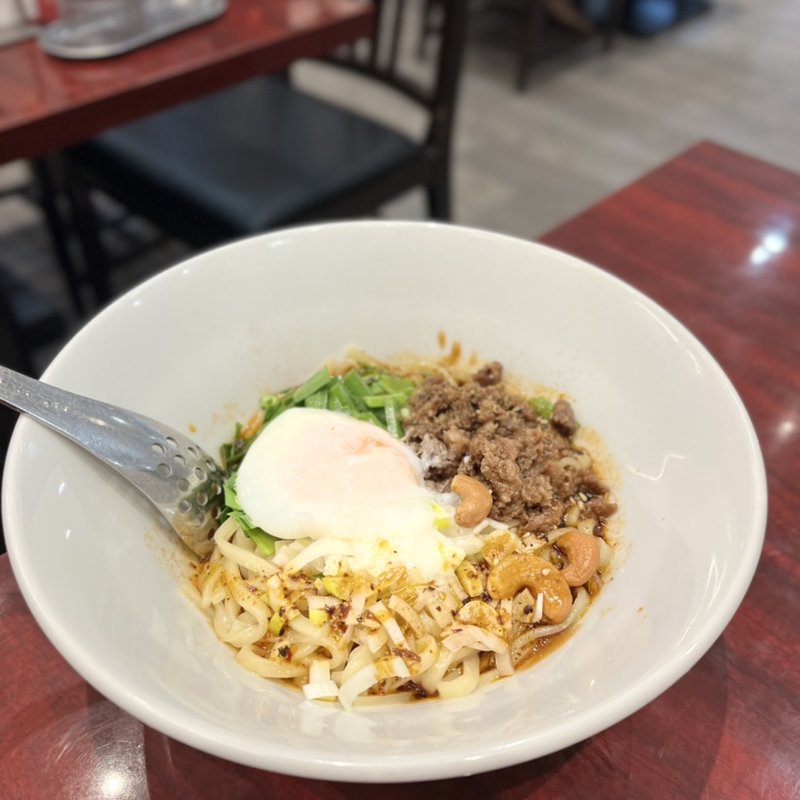 汁なし担々麺(自家製麺 魚担々麺・陳麻婆豆腐 dandan noodles なんばラーメン一座店)
