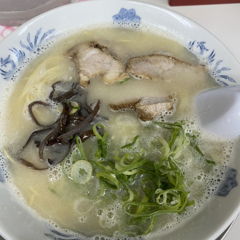 ラーメン(博多ラーメン しばらく 平和台店)